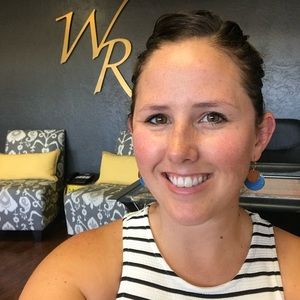 Meet your Posher, Alicia